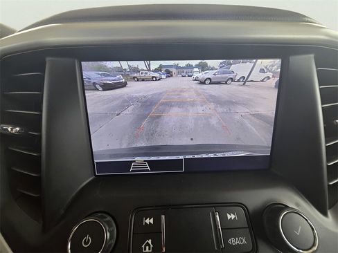 Used 2023 GMC Acadia SLE image 22