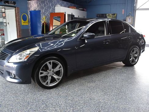 Used 2011 INFINITI G37 x Sedan w/ Premium Pkg AWD/4WD image 11