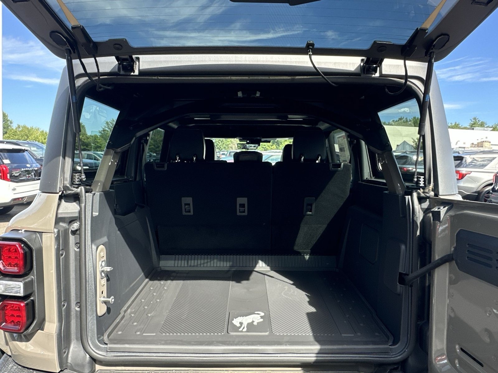 New 2026 Ford Bronco Raptor AWD/4WD image 33