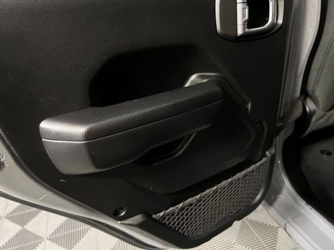 Used 2021 Jeep Wrangler Unlimited Sport image 28