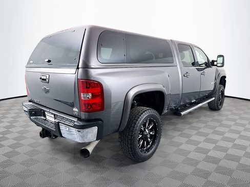 Used 2011 Chevrolet Silverado 2500 LTZ w/ LTZ Plus Package AWD/4WD image 7