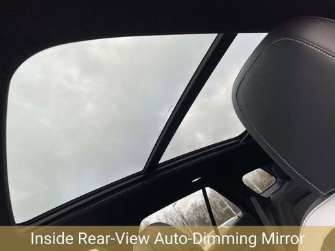 Certified 2024 Chevrolet Blazer EV LT image 18