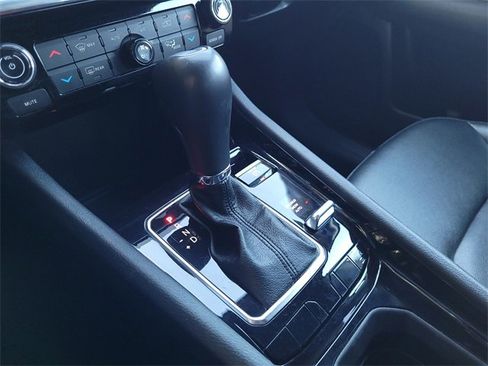 Certified 2024 Jeep Compass Limited image 12