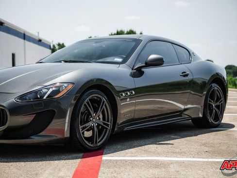 Used 2017 Maserati GranTurismo Sport image 40