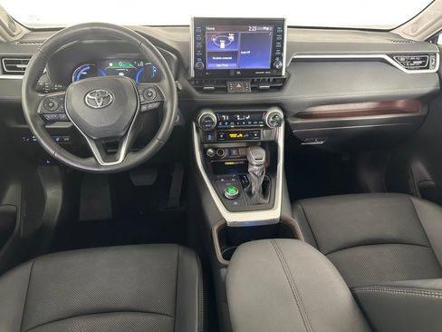 Used 2022 Toyota RAV4 Limited image 10