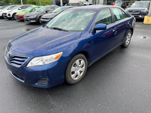 Used 2011 Toyota Camry LE FWD image 20