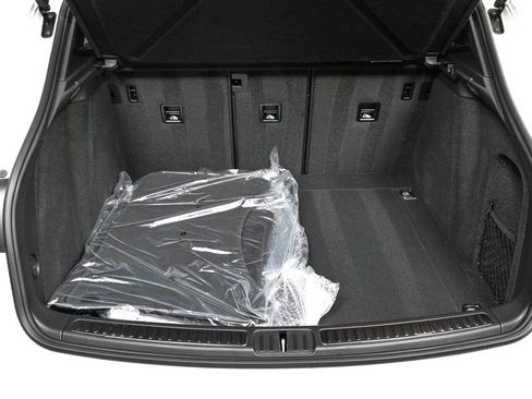 Certified 2026 Porsche Macan AWD/4WD image 29