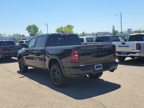 Used 2026 RAM 1500 Laramie AWD/4WD image 2