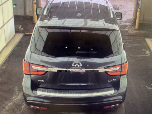 Used 2023 INFINITI QX80 Premium Select w/ Cargo Package image 22