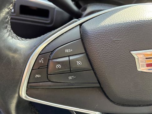 Used 2017 Cadillac XT5 Luxury w/ Driver Awareness Package image 13