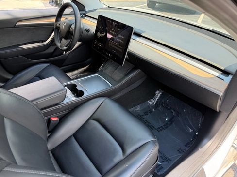 Used 2021 Tesla Model 3 Standard Range Plus RWD image 32