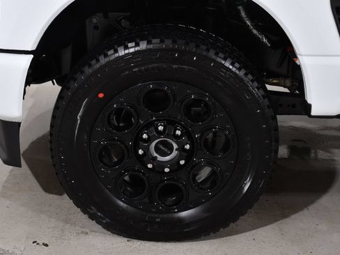 New 2026 Ford F350 XLT w/ XLT Premium Package AWD/4WD image 23