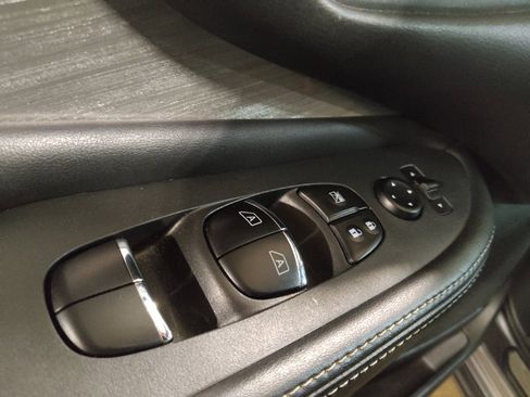 Used 2017 Nissan Murano Platinum w/ Platinum Technology Package FWD image 27