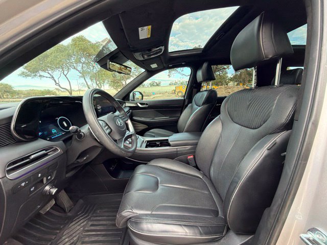 Used 2025 Hyundai Palisade Calligraphy FWD image 12