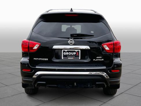 Used 2019 Nissan Pathfinder Platinum image 4