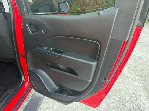 Used 2018 Chevrolet Colorado LT image 22