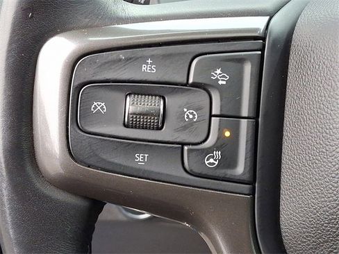 Used 2023 Chevrolet Silverado 1500 ZR2 w/ Technology Package image 18