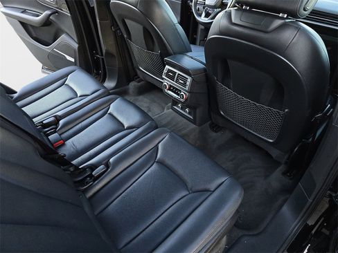 Used 2018 Audi Q7 3.0T Premium Plus w/ Premium Plus Package image 13