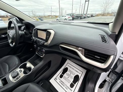 Used 2022 GMC Terrain Denali image 30