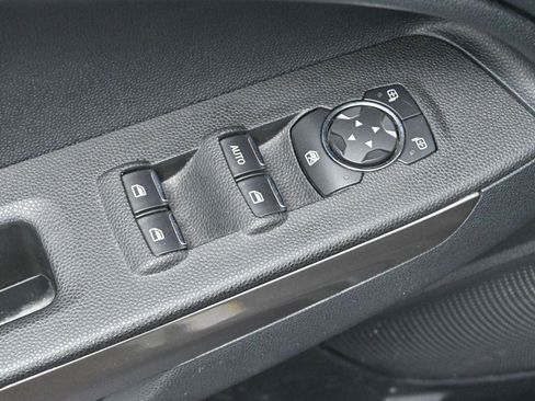Used 2021 Ford EcoSport SE w/ SE Convenience Package FWD image 12