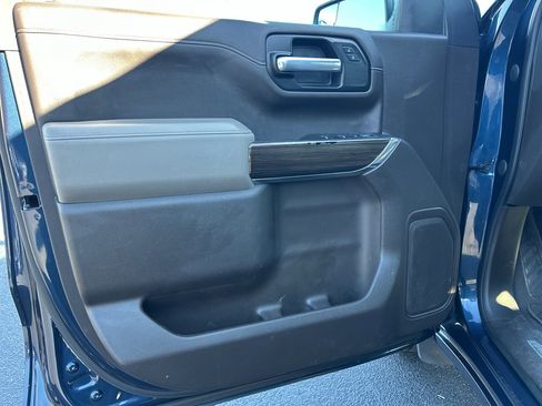 Used 2021 Chevrolet Silverado 1500 LT image 23