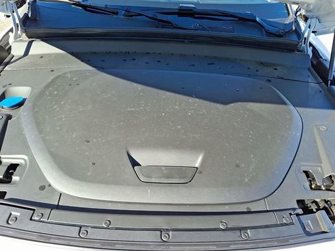 Used 2023 Volvo C40 P8 Recharge Plus w/ Climate Package image 33