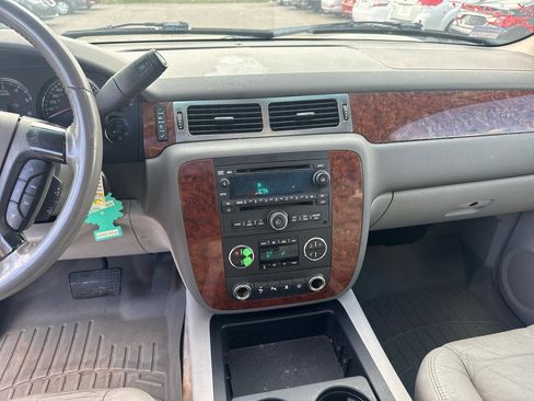 Used 2007 Chevrolet Tahoe LT w/ LT Preferred Equipment Group AWD/4WD image 10
