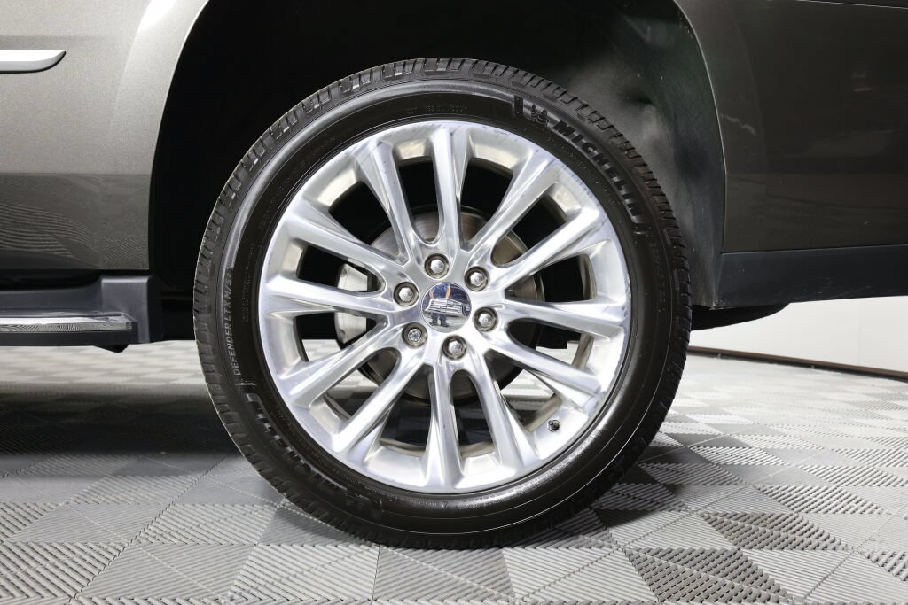 Used 2020 Cadillac Escalade Luxury AWD/4WD image 8