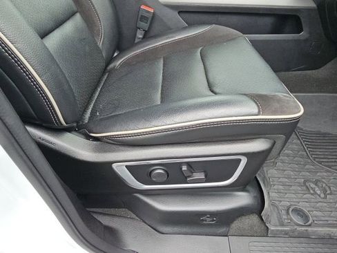 Used 2023 RAM 1500 Laramie image 32