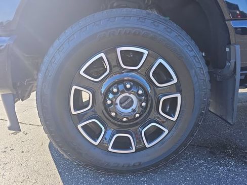 Used 2026 Ford F350 Platinum AWD/4WD image 9