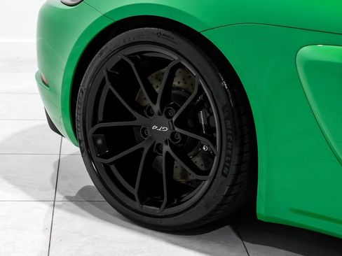Used 2022 Porsche 718 Cayman GT4 RWD image 48