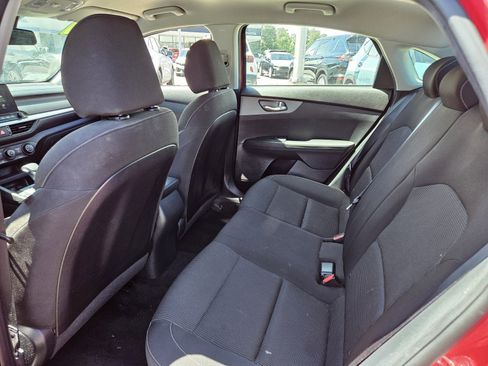 Used 2021 Kia Forte LXS FWD image 10