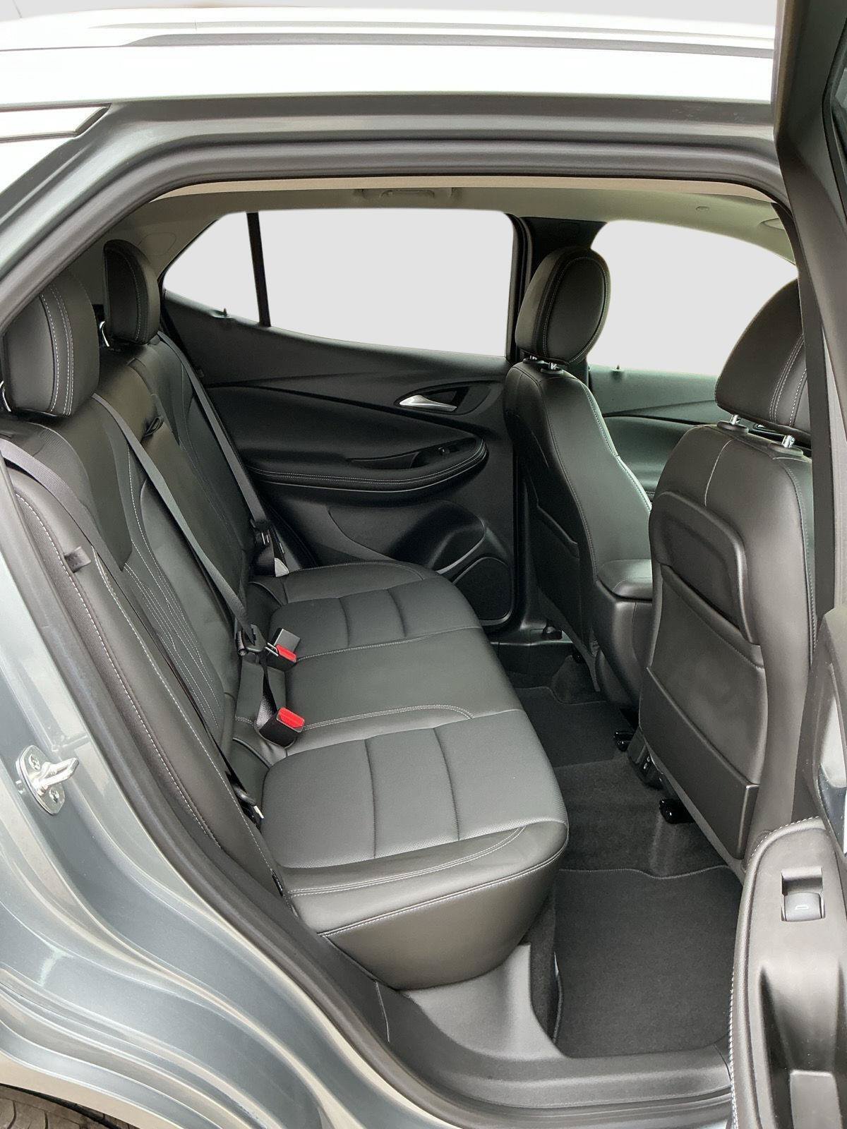 Used 2024 Buick Encore GX Avenir w/ Avenir Technology Package AWD/4WD image 22