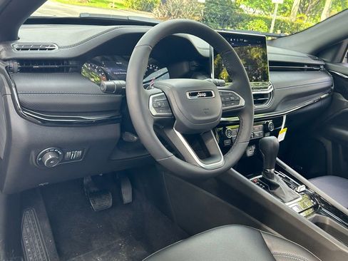 New 2025 Jeep Compass Limited w/ Sun & Sound Group image 40