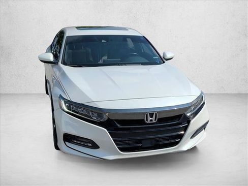 Used 2018 Honda Accord Sport image 23