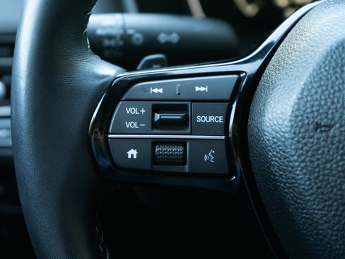 Certified 2025 Honda Civic Sport image 19