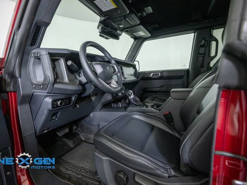 Used 2025 Ford Bronco Badlands AWD/4WD image 10