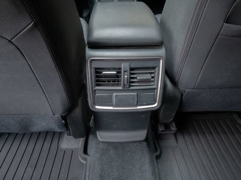Used 2022 Subaru Forester Premium AWD/4WD image 18