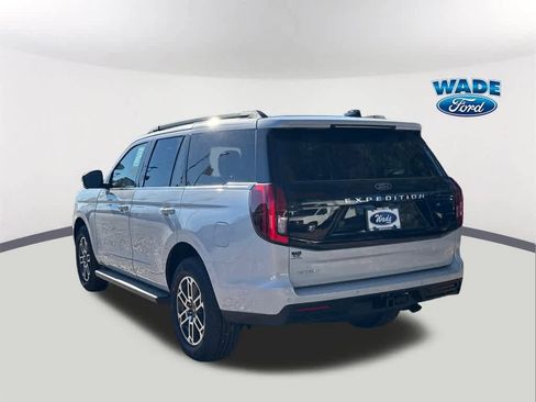 New 2025 Ford Expedition Active image 7