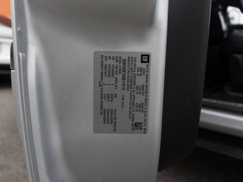 Used 2013 Chevrolet Avalanche LTZ image 40