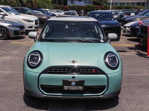 Used 2025 MINI Cooper S FWD image 2
