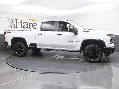 New 2026 Chevrolet Silverado 2500 LT w/ Trail Boss Package AWD/4WD image 1