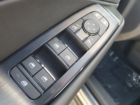Certified 2023 Nissan Rogue S AWD/4WD image 15