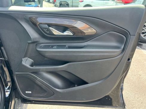 Used 2020 GMC Terrain Denali w/ Denali Premium Package AWD/4WD image 10