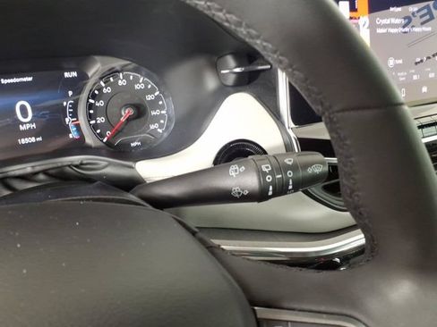 Used 2023 Jeep Compass Limited w/ Elite Group AWD/4WD image 25