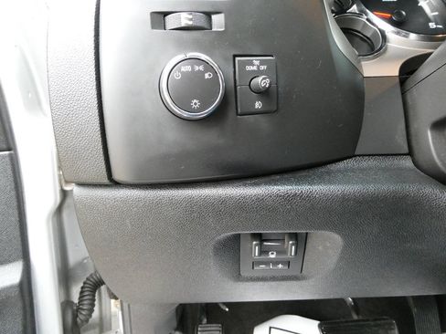Used 2011 Chevrolet Silverado 2500 LT w/ Interior Plus Package AWD/4WD image 19
