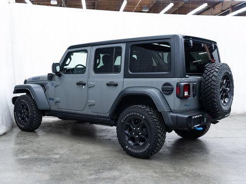 Used 2023 Jeep Wrangler Unlimited w/ Cold Weather Group AWD/4WD image 4
