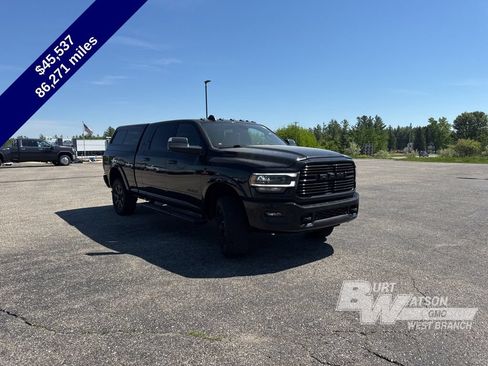 Used 2019 RAM 2500 Laramie w/ Black Appearance Package AWD/4WD image 10