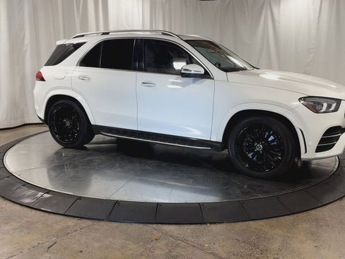 Used 2020 Mercedes-Benz GLE 580 GLE 580 w/ Parking Assist Package image 2