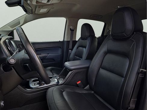 Used 2022 Chevrolet Colorado Z71 w/ Z71 Midnight Edition image 12